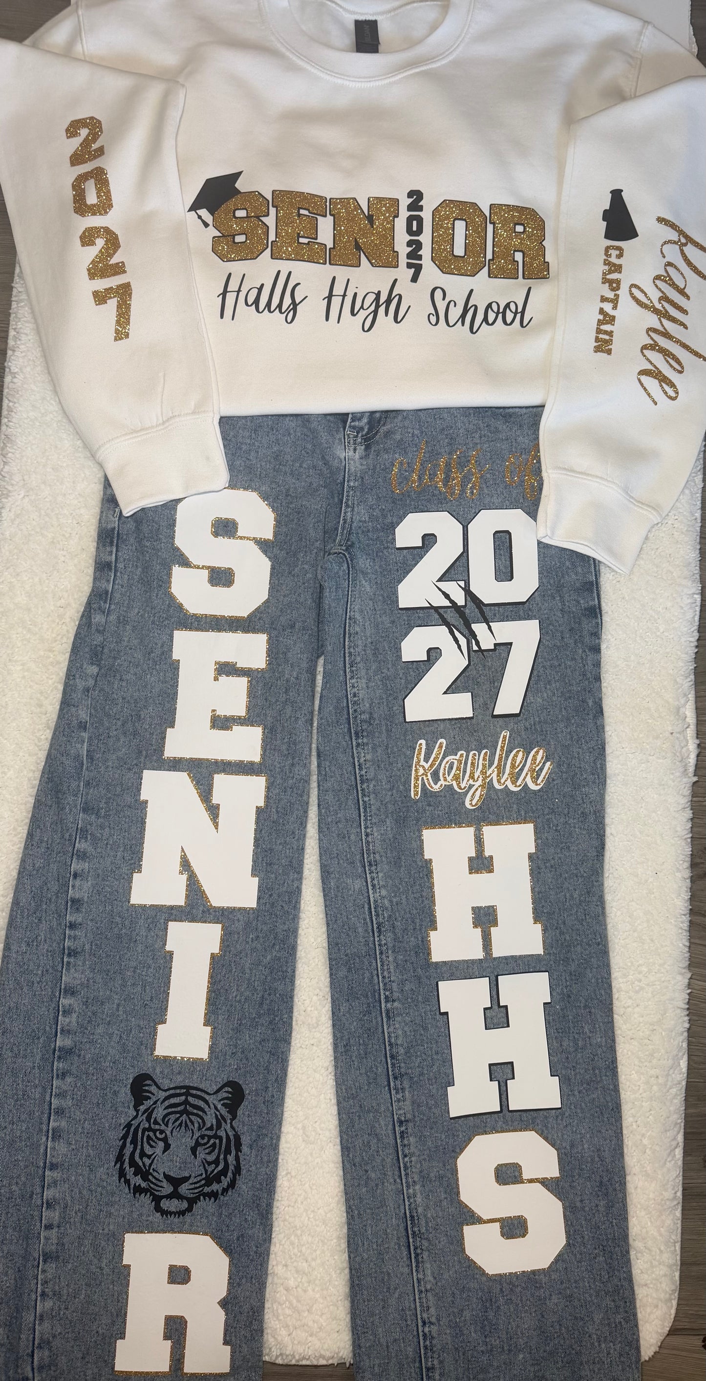 Senior Jeans & Sweater